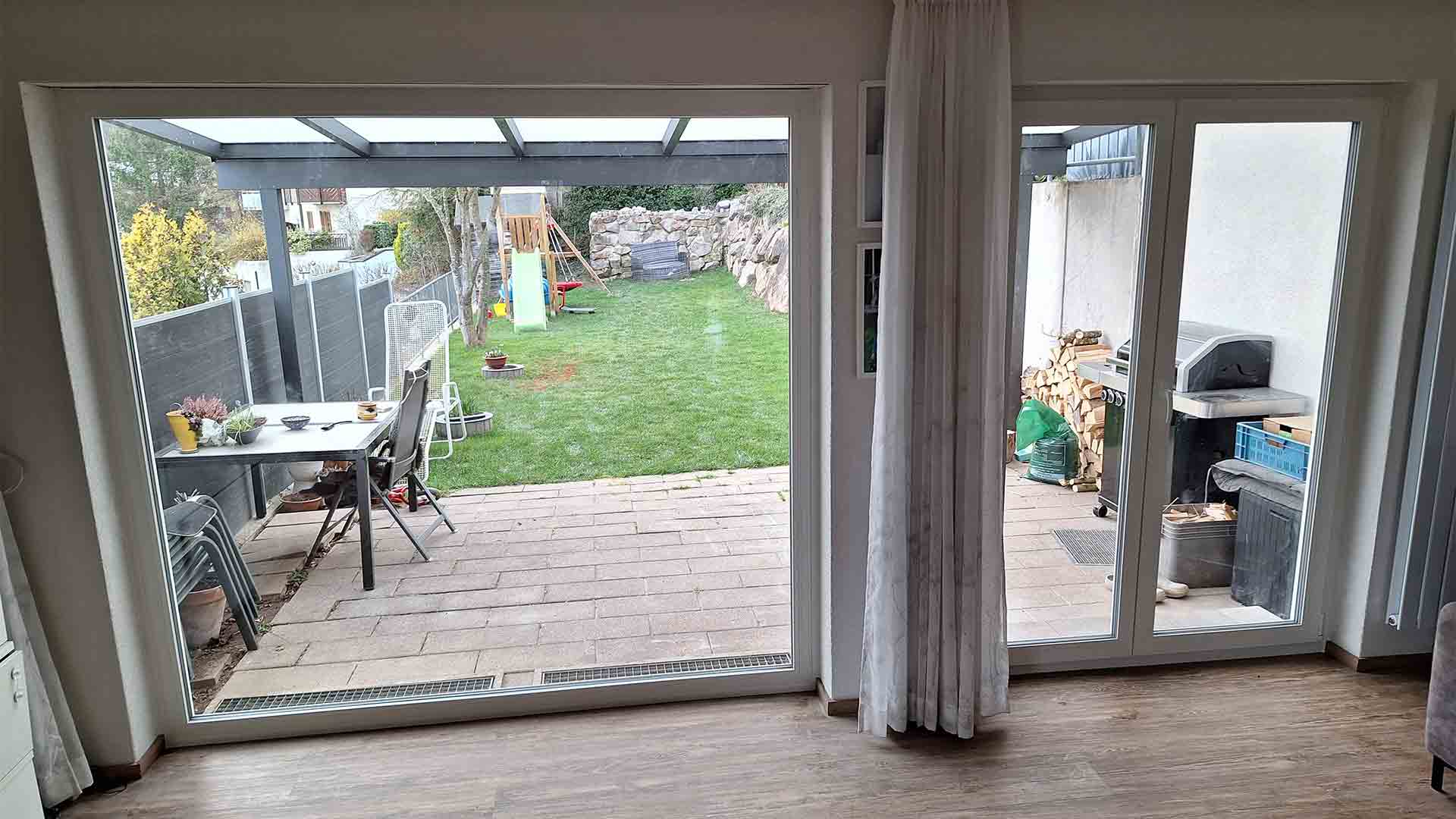 Grosse-Schiebetueren-sorgen-fuer-mehr-Wohnkomfort